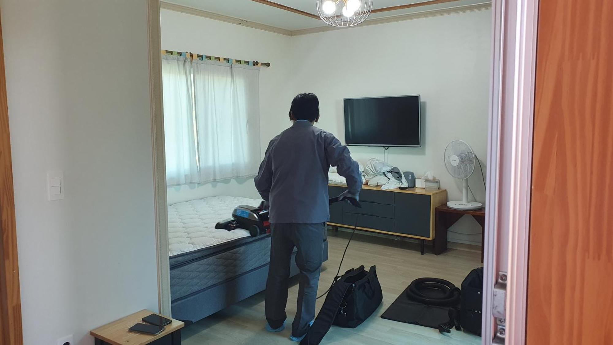 Wind Jeju Cafe & Pension Seogwipo Eksteriør bilde
