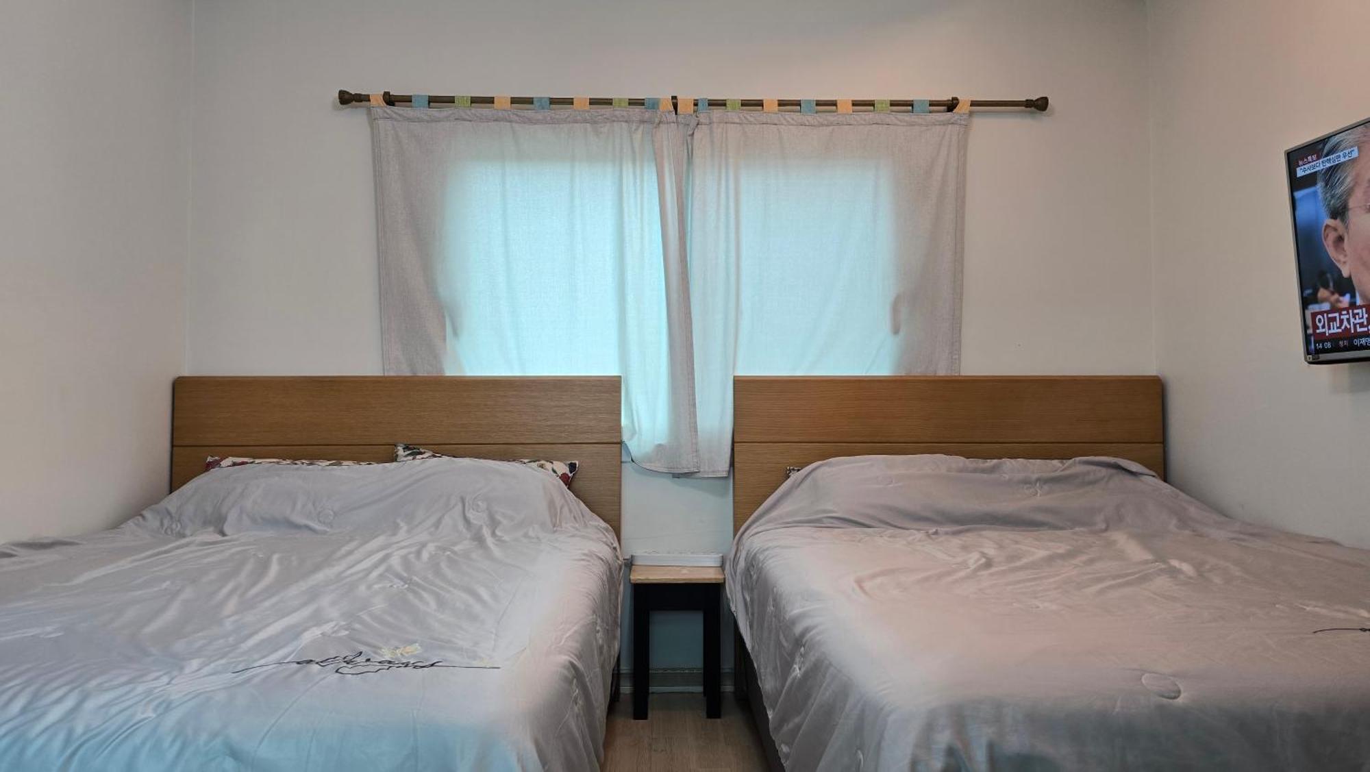Wind Jeju Cafe & Pension Seogwipo Eksteriør bilde