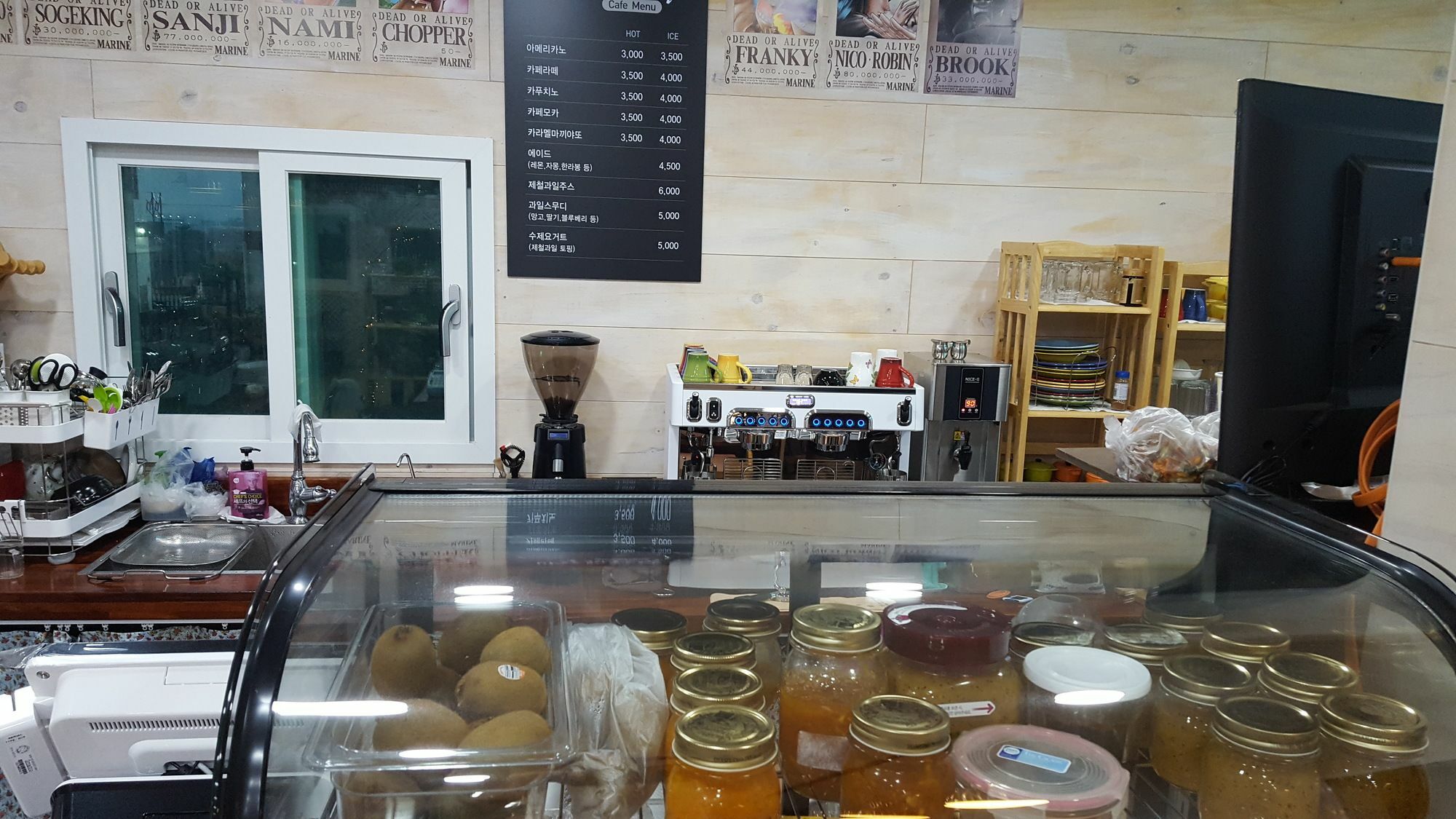 Wind Jeju Cafe & Pension Seogwipo Eksteriør bilde