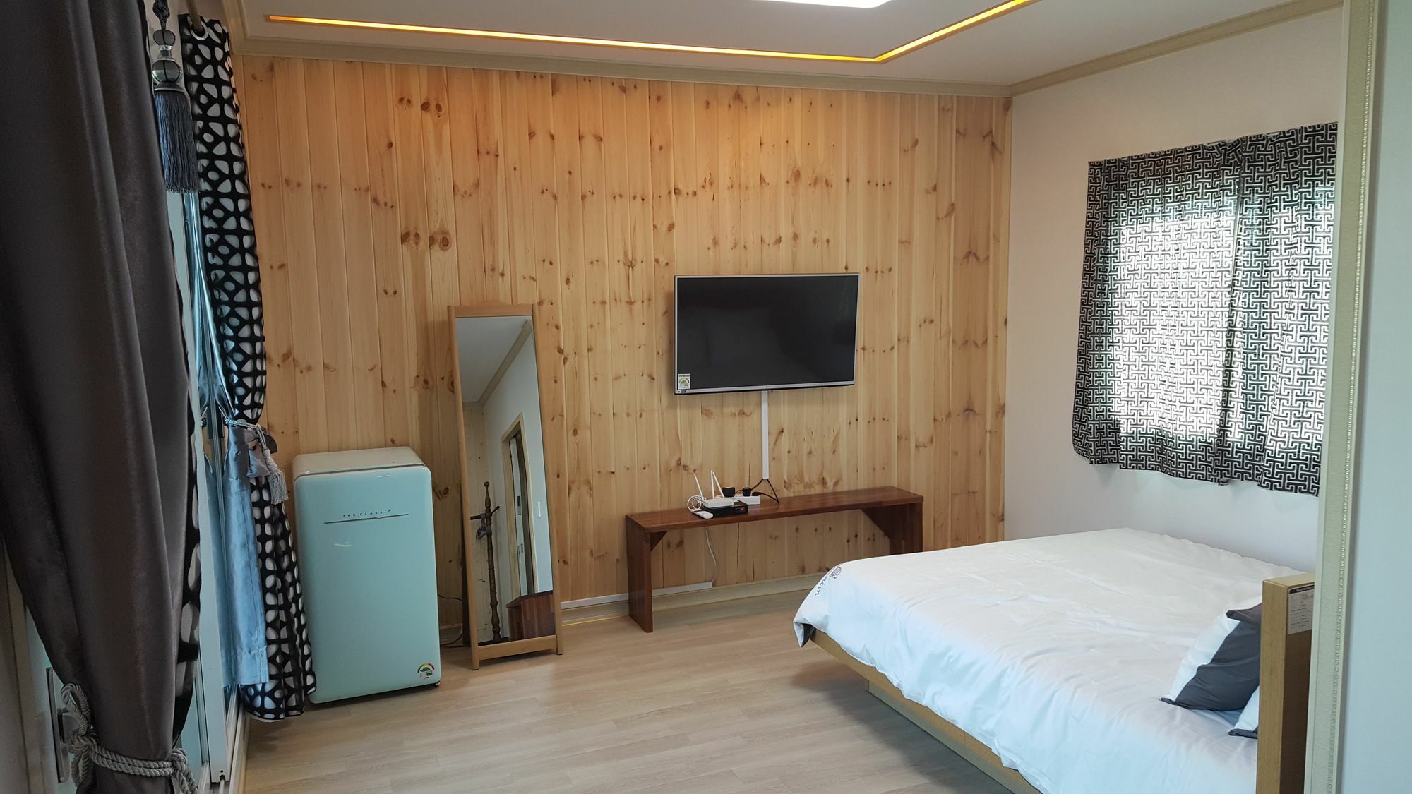 Wind Jeju Cafe & Pension Seogwipo Eksteriør bilde